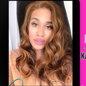 Vella Vella Mona 360 Lace Wig in Color F27/30